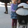 Jessica Alba, maman radieuse et lookée à Los Angeles le 2 avril 2012 en famille