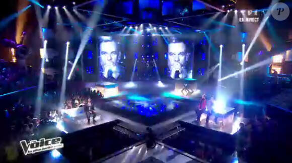 Garou, Blandine, Atef et Flo reprennent en live With or Without You de U2 dans The Voice le samedi 14 avril 2012 sur TF1