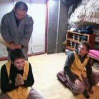 Pékin Express 2012 : Méditation et coups de bâton pour Ludovic et Samuel