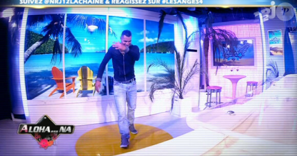 Mohamed danse sur le plateau des Anges de la télé-réalité 4 - Le Mag le mercredi 2 mai 2012 sur NRJ 12