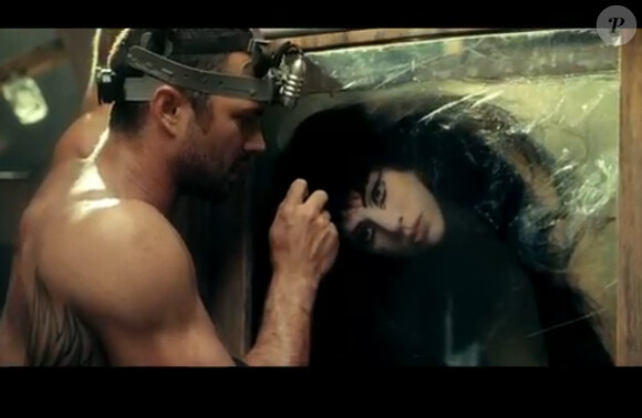 Lady Gaga et Taylor Kinney dans le clip Yoü and I, août 2011.