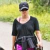 Reese Witherspoon fait un peu d'exercice dans le quartier de Brentwood, à Los Angeles. 4 mai 2012