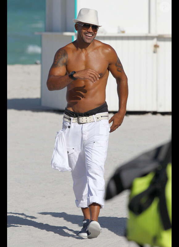 Shemar Moore à la plage, à Miami, le mercredi 2 mai 2012.