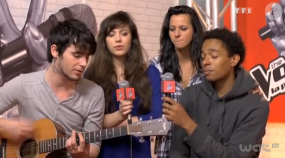 Louis, Al.Hy, Aude et Stephan reprennent Rape Me de Nirvana dans la bande-annonce pour la finale de The Voice le samedi 12 mai 2012 sur TF1