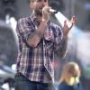 Adam Levine du groupe Maroon 5 se produit à Carson à l'occasion du concert annuel Wango Tango organisé par la radio KIIS FM, le samedi 12 mai 2012.
