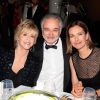 Jane Fonda, Carole Bouquet et Jacques Attali au gala de charité de PlaNet Finance, organisé par ce dernier, le vendredi 17 mai 2012.