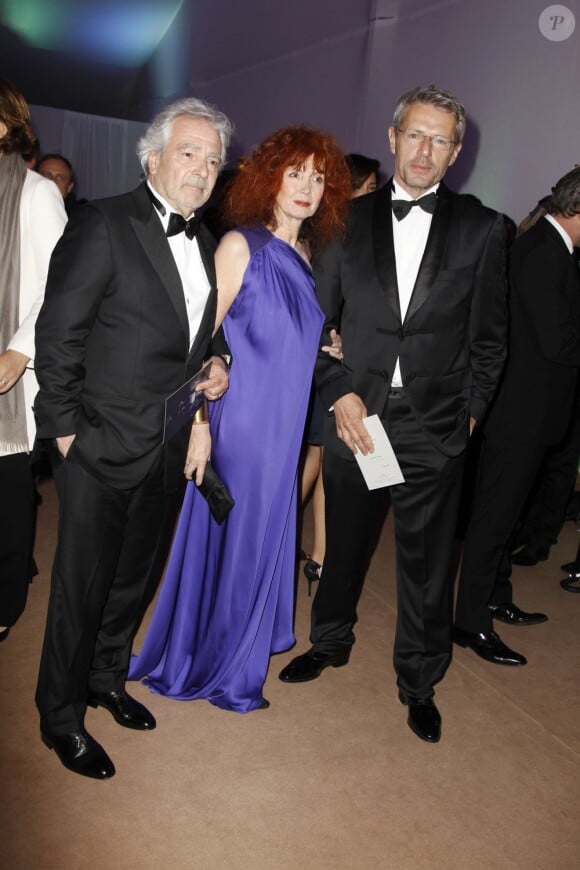 Pierre Arditi, Sabine Azéma et Lambert Wilson au dîner de gala organisé à l'occasion du 65e anniversaire du Festival de Cannes, le 20 mai 2012.