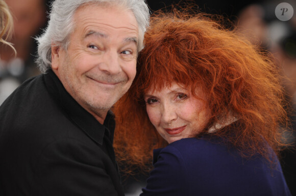 Sabine Azema et Pierre Arditi lors du photocall de Vous n'avez encore rien vu d'Alain Resnais, le 21 mai 2012 au Festival de Cannes.