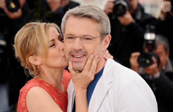 Anne Consigny et Lambert Wilson Sabine Azema et Pierre Arditi lors du photocall de Vous n'avez encore rien vu d'Alain Resnais, le 21 mai 2012 au Festival de Cannes.