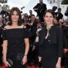 Marina Hands et Aurélie Filippetti lors de la montée des marches le 21 mai 2012 dans le cadre du Festival de Cannes lors de la présentation du film d'Alain Resnais Vous n'avez encore rien vu