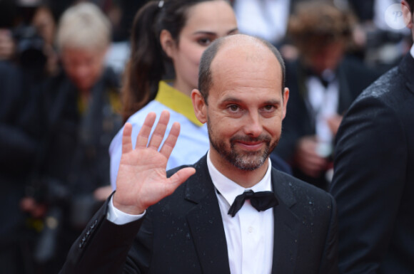 Maurice Barthélémy lors de la montée des marches le 21 mai 2012 dans le cadre du Festival de Cannes lors de la présentation du film d'Alain Resnais Vous n'avez encore rien vu