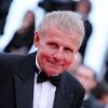 Patrick Poivre d'Arvor le 21 mai 2012 lors de la montée des marches pour la présentation du film Vous n'avez encore rien vu dans le cadre du 65ème Festival de Cannes