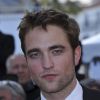 Robert Pattinson pour la montée des marches de son film Sur La Route, à Cannes, le 23 mai 2012.