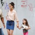 Katie Holmes et sa fille Suri arpentent les rues de New York, le 30 mai 2012
