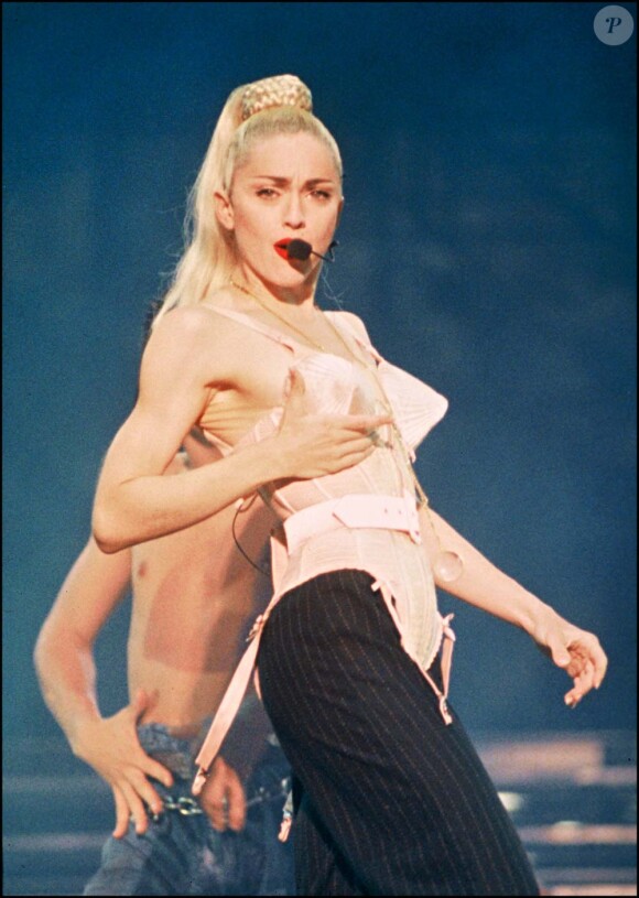 Madonna, Blonde Ambition Tour, à Tokyo, le 18 avril 1990.