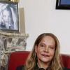 Photos exclusives : Claude Pétin dans son appartement parisien le 1 er juin 2012 vit dans le souvenir de son amie Romy Schneider