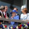 Elizabeth II entourée des siens lors du premier jour des célébrations de son jubilé de diamant, le 2 juin 2012.