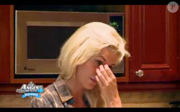 Marie dans Les Anges de la télé-réalité 4 le lundi 4 juin 2012 sur NRJ 12