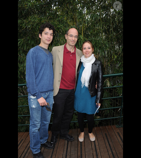 Bernard Werber et sa famille le lundi 4 juin 2012 à Roland-Garros