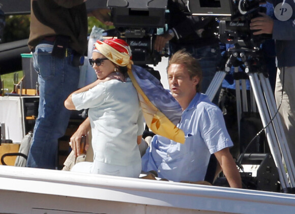 Lindsay Lohan et Grant Bowler, sur le tournage de Liz & Dick, à Los Angeles, le mardi 5 juin 2012.