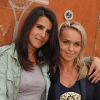 Karine Ferri et Cécile de Ménibus au tournoi de Roland-Garros, le jeudi 6 juin 2012.