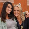 Karine Ferri et Cécile de Ménibus au tournoi de Roland-Garros, le jeudi 6 juin 2012.