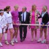 Martina Navratilova, Jana Novotna, Chris Evert et Jean Gachassin inaugure un court tout rose à l'occasion de la journée de la femme célébré à Roland-Garros le jeudi 7 juin 2012