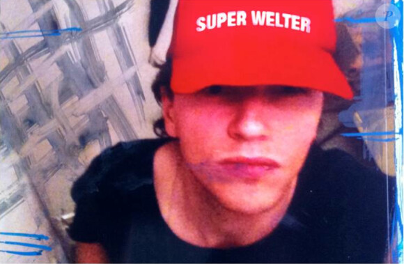 Raphaël publiera son nouvel album, Super Welter, à l'automne 2012