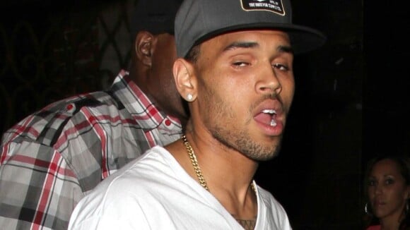 Chris Brown : Agressé à coups de bouteille par Drake, à cause de Rihanna