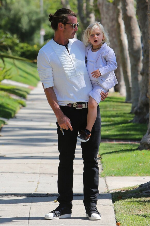 Gavin Rossdale et son fils Zuma ont rendu visite aux parents de Gwen Stefani lors du jour de la Fête des Pères. Los Angeles, le 17 juin 2012.