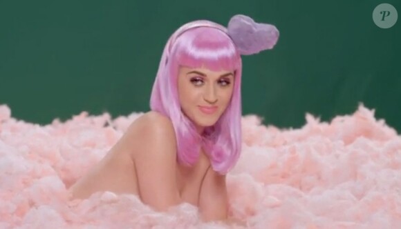 Image extraite du clip Wide Awake de Katy Perry, juin 2012.