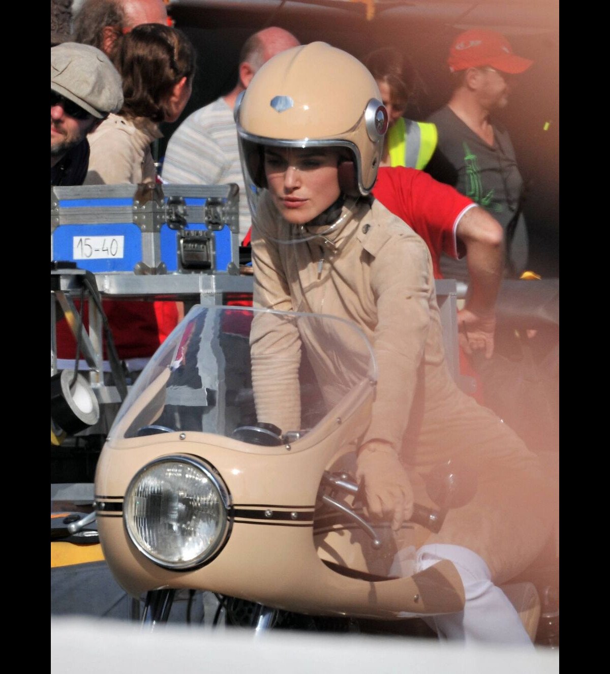 Photo Keira Knightley Chevauche Une Ducati Sur Le Tournage Du Spot Coco Mademoiselle De Chanel