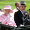 Elizabeth II et son époux le prince Philip lors de la seconde journée de la Royal Ascot à Ascot le 20 juin 2012