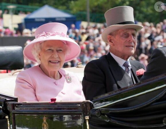 La reine Elizabeth II et son époux le prince Philip le 20 juin 2012 lors du Royal Ascot à Ascot