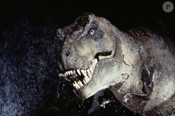 Le T-Rex dans Jurassic Park (1993) réalisé par Steven Spielberg.