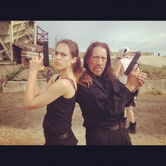 Jessica Alba et Danny Trejo sur le tournage de Machete Kills de Robert Rodriguez, en juin 2012.