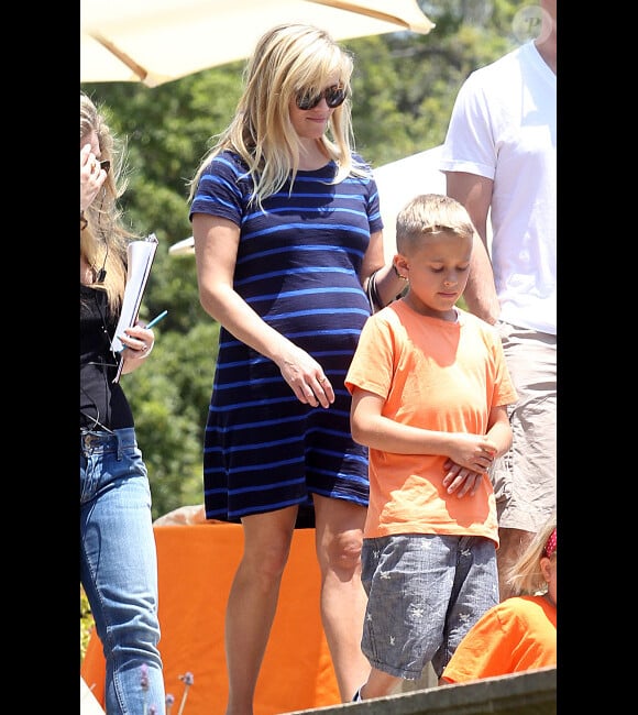Reese Witherspoon avec son fils Deacon, le 3 juin 2012