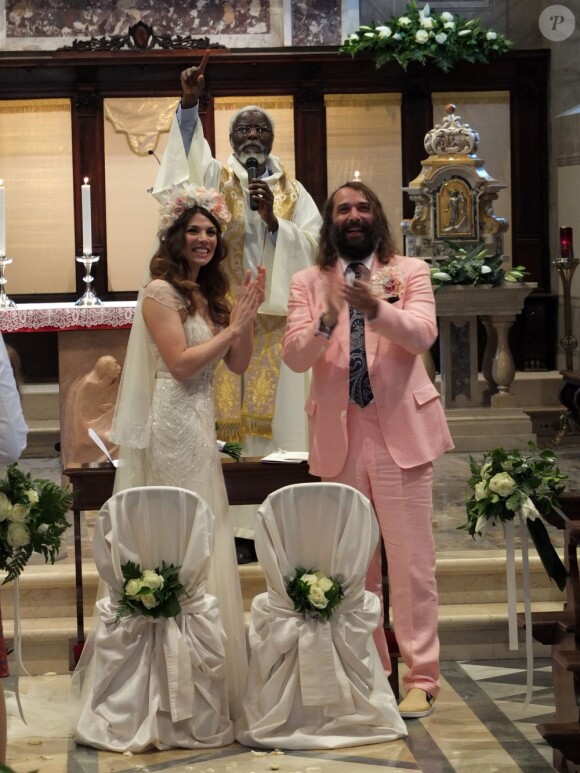 EXCLU : Mariage de Sébastien Tellier et Amandine de Richardière en l'église San Fasano à Gargano Riviera sur le lac de Garde en Italie, le 26 mai 2012.