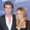 Miley Cyrus et Liam Hemsworth à la soirée organisée en l'honneur du jeune acteur par l'Australians In film, à Los Angeles, le 27 juin 2012.
