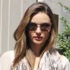 Miranda Kerr sort de son appartement. New York, le 28 juin 2012.