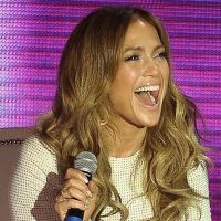 Jennifer Lopez : Grâce à ses parfums, elle encaisse un chèque à huit chiffres
