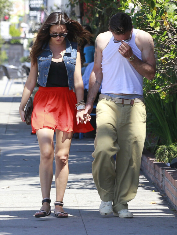 EXCLU - David Arquette se promène main dans la main avec sa ravissante petite amie Christina McLarty le 30 juin 2012 à Los Angeles