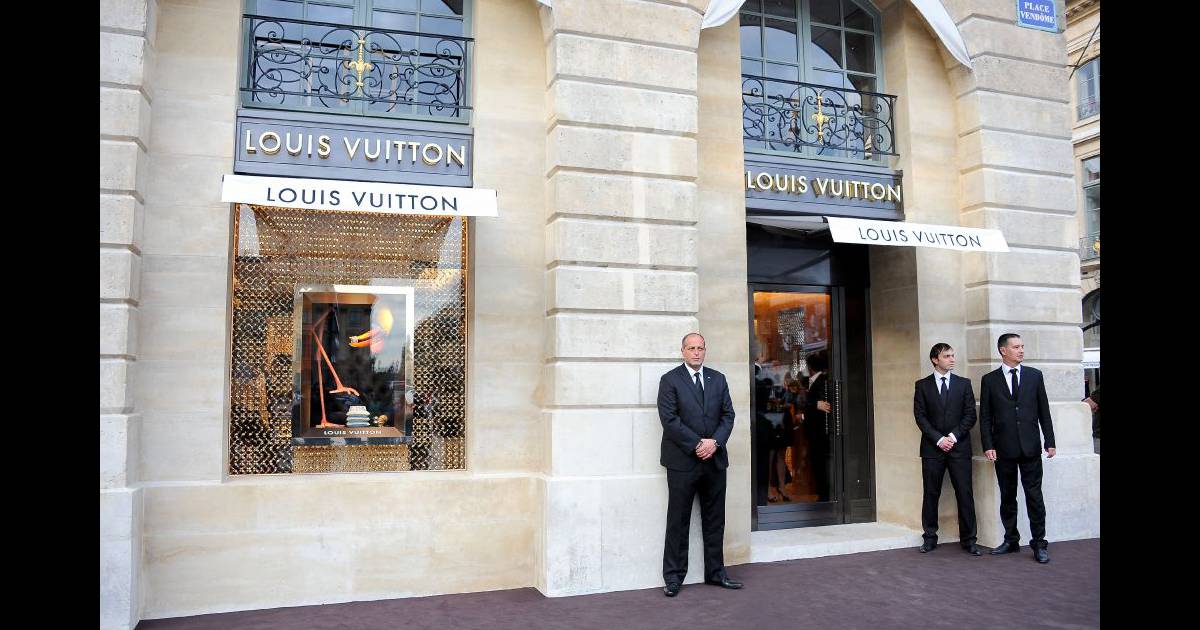 Bill Clip Louis Vuitton  Natural Resource Department