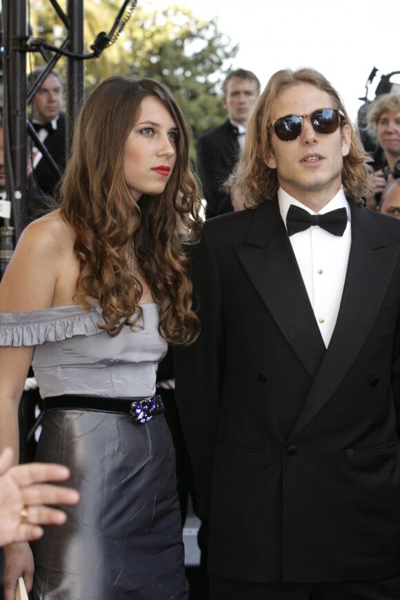 Andrea Casiraghi et Tatiana Santo Domingo le 24 mai 2006 au Festival de Cannes.
Andrea Casiraghi et Tatiana Santo Domingo, après 7 ans d'amour, se sont fiancés ! La princesse Caroline de Hanovre s'est fait une joie d'annoncer les fiançailles de son fils aîné le 4 juillet 2012.