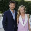 Diane Kruger accompagnée de Joshua Jackson sublime en 3.1 Phillip Lim et sandales Givenchy à la présentation Berluti. Paris, le 29 juin 2012.