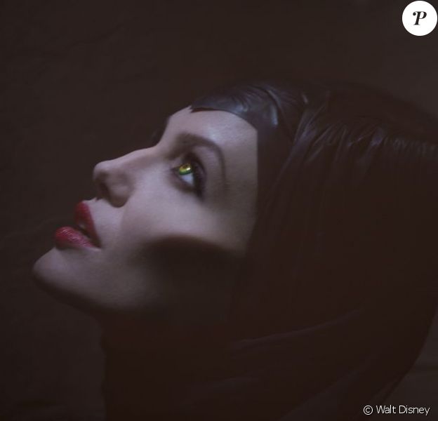 Première image d'Angelina Jolie dans Maleficent.