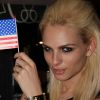 Photo exclusive : Andrej Pejic célèbre le 4 juillet, date d'adoption de la déclaration d'indépendance américaine, au Castel à Paris.
