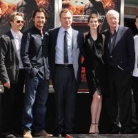 Christopher Nolan : le père de Batman honoré devant la sexy Anne Hathaway
