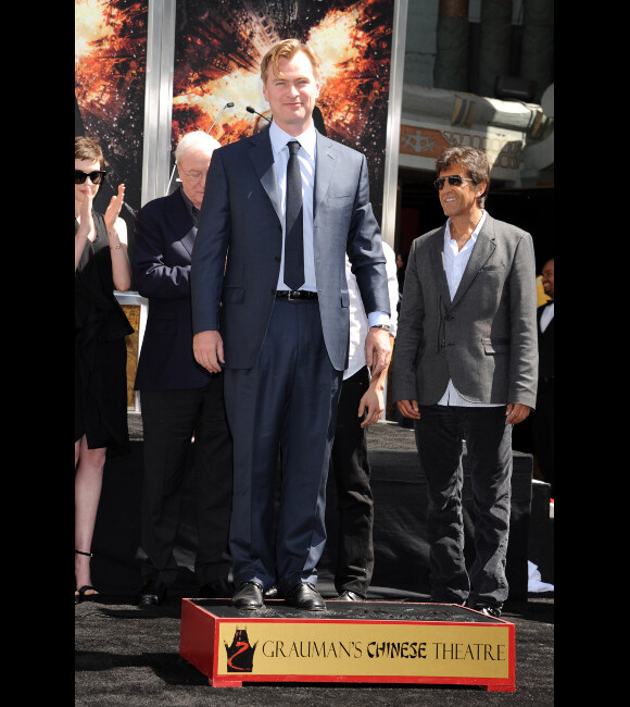 Christopher Nolan laisse ses empreintes au Grauman's Chinese Theater à Hollywood à Los Angeles le samedi 7 juillet 2012