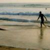 Le prince Charles, âgé de 24 ans, surfant dans la baie de Constantine (nord-est de la Cornouailles), en 1973. Un goût pour le surf qu'il a transmis à ses fils les princes William et Harry.